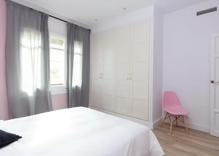 Casa Cosi - Eixample 5 *